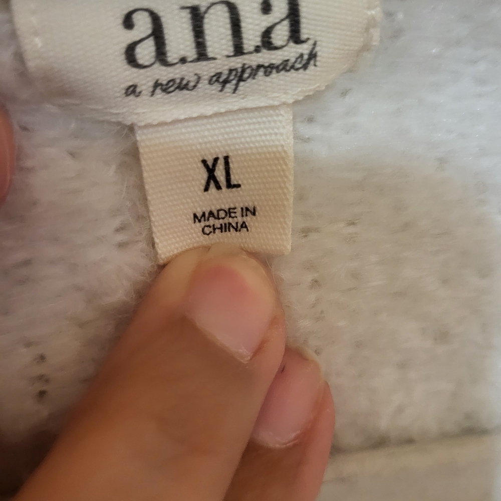 a.n.a Cream Crew Neck Sweater - Picture 2 of 2
